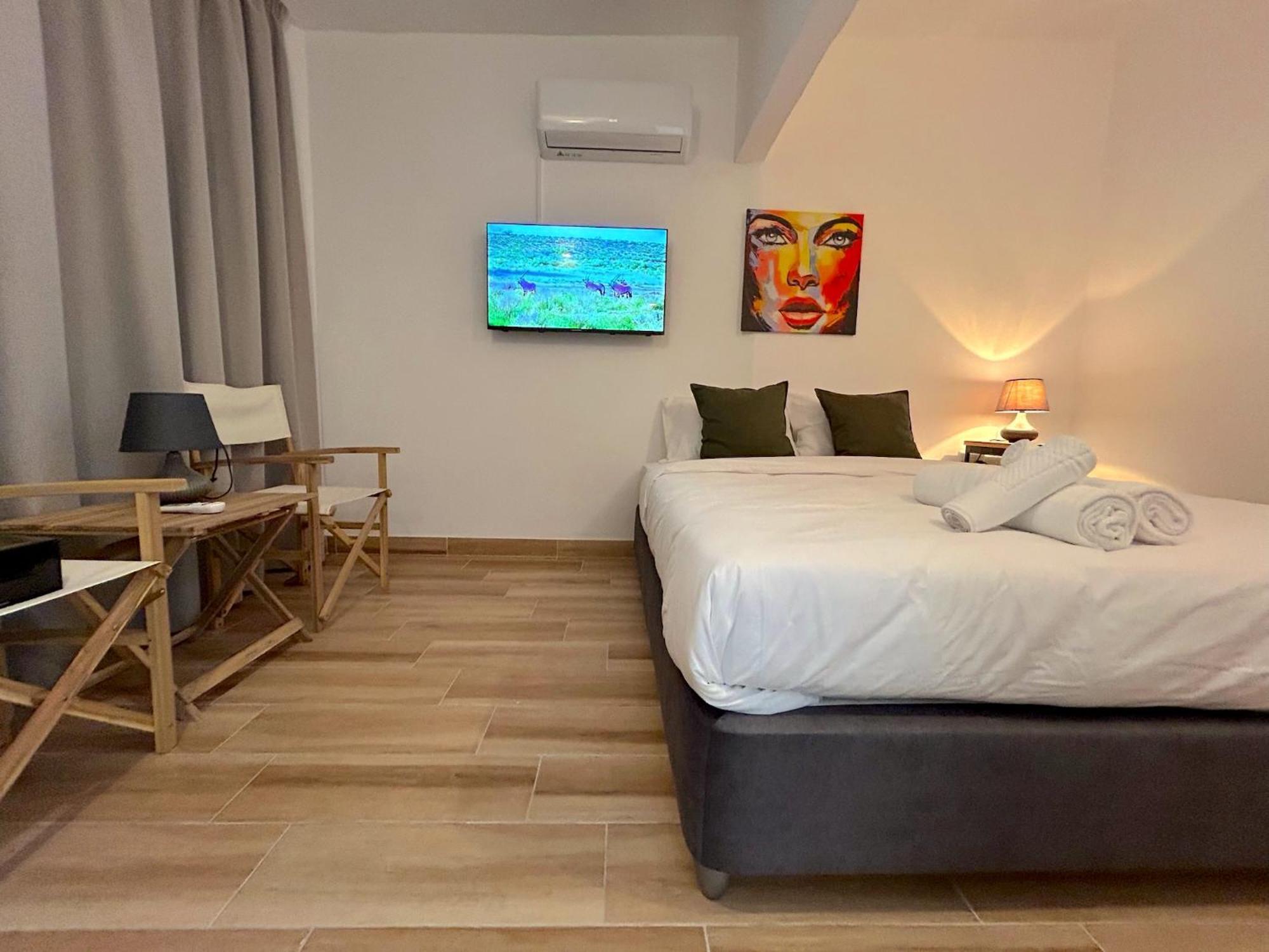 Queen Regina Suites By Platform 357 Nikosia Exterior foto