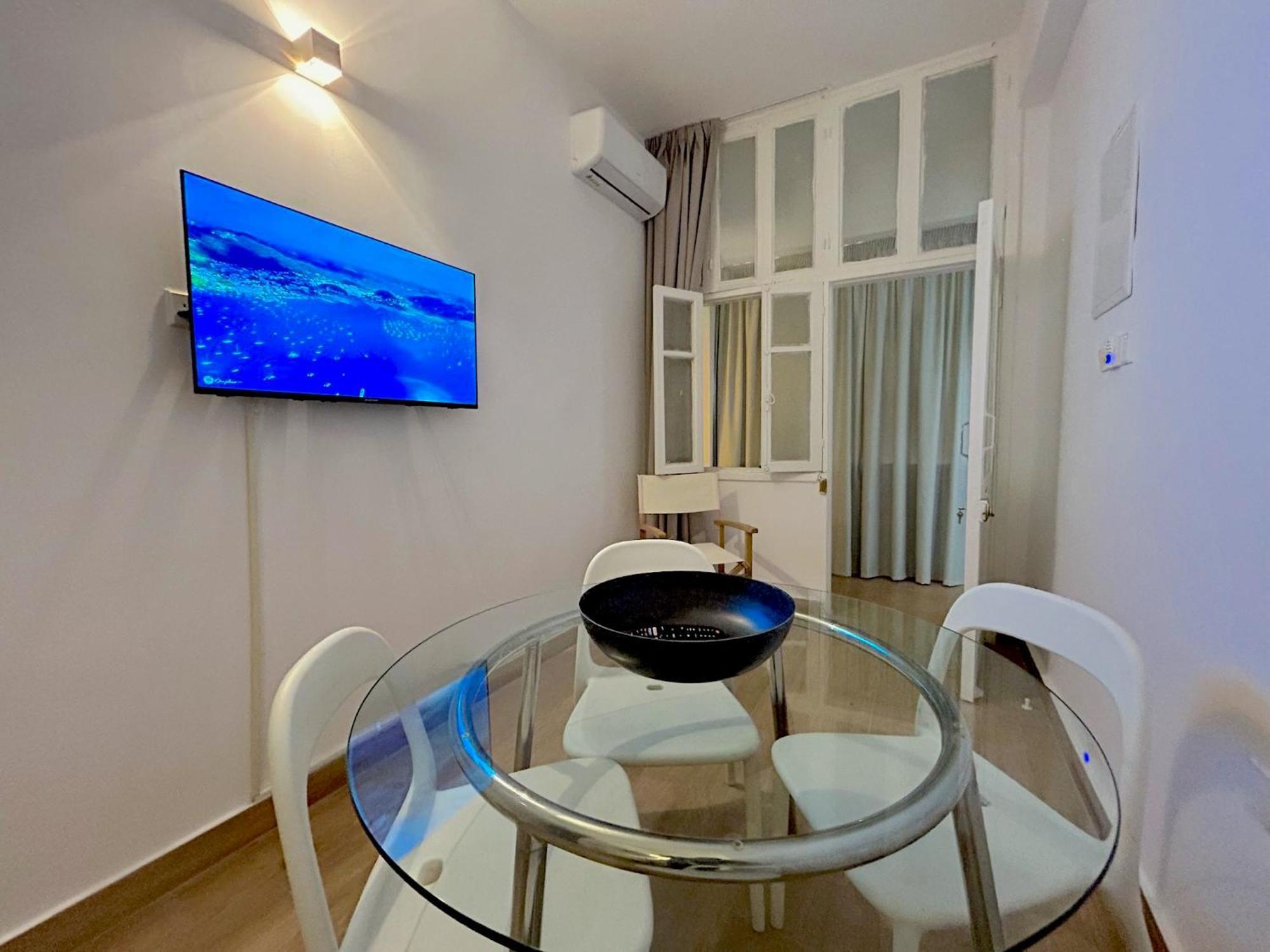 Queen Regina Suites By Platform 357 Nikosia Exterior foto