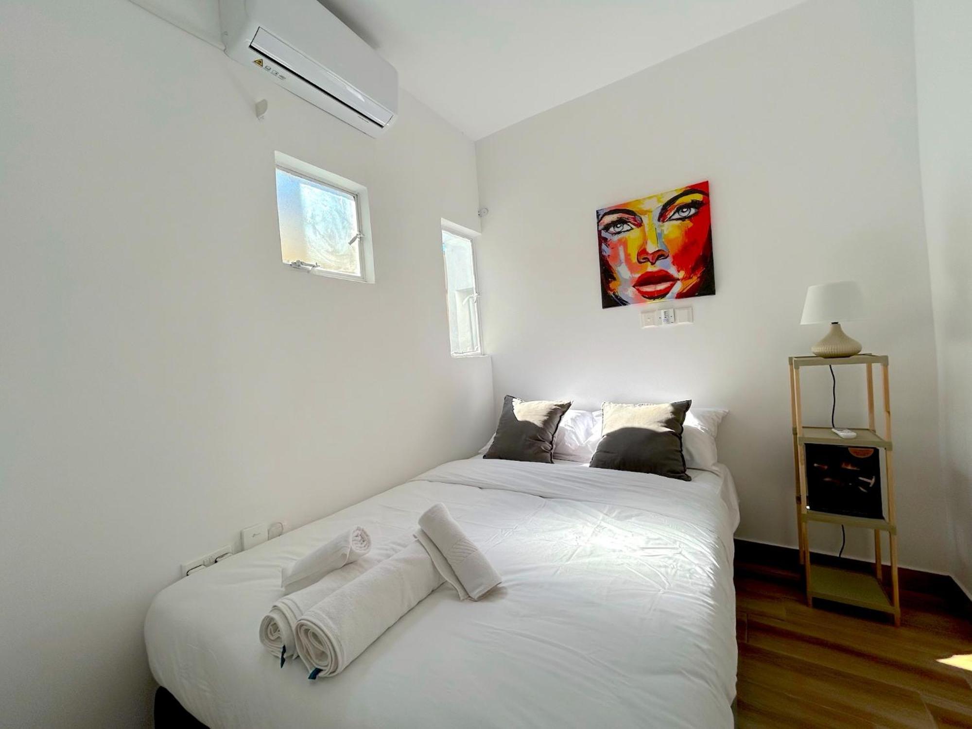 Queen Regina Suites By Platform 357 Nikosia Exterior foto