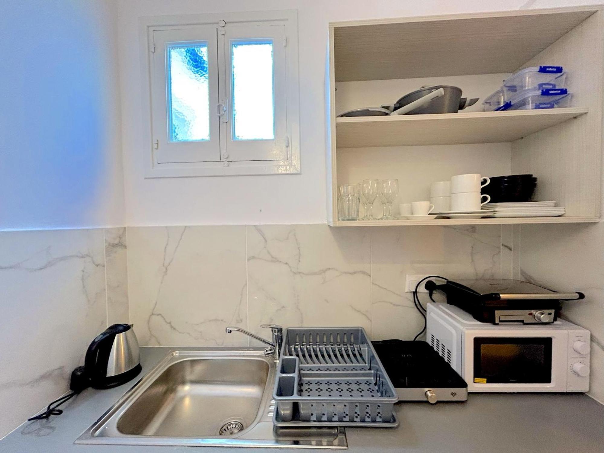 Queen Regina Suites By Platform 357 Nikosia Exterior foto