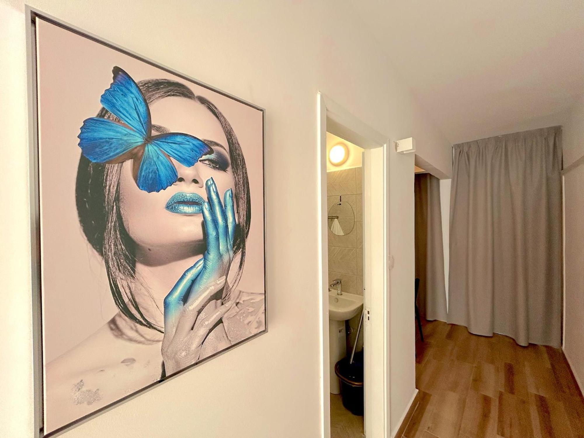 Queen Regina Suites By Platform 357 Nikosia Exterior foto
