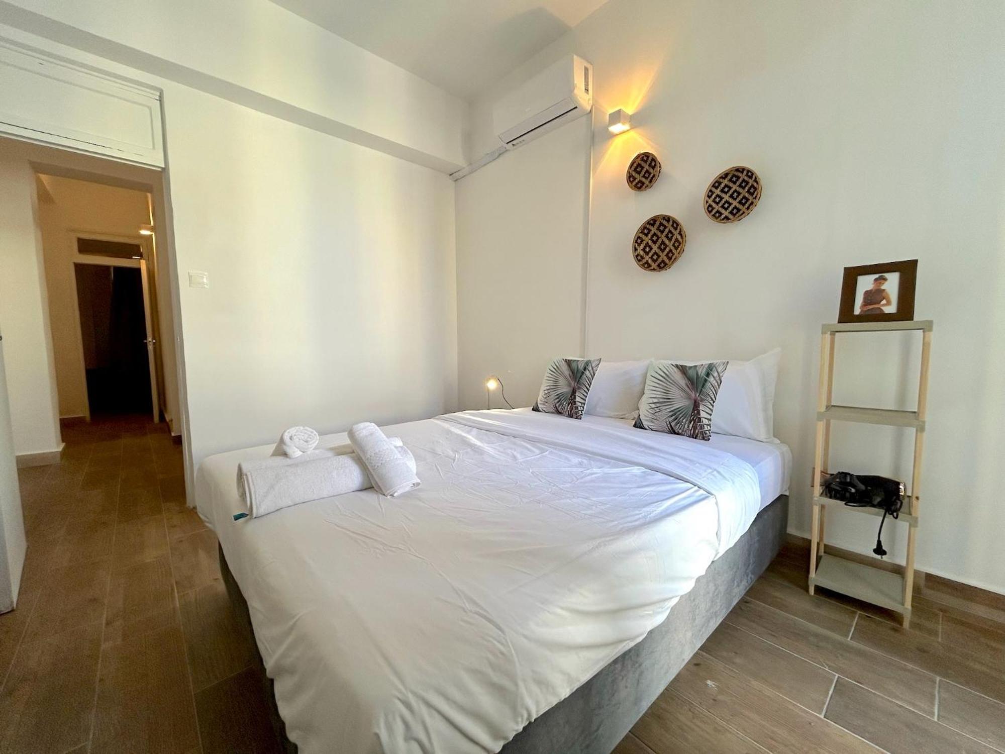 Queen Regina Suites By Platform 357 Nikosia Exterior foto