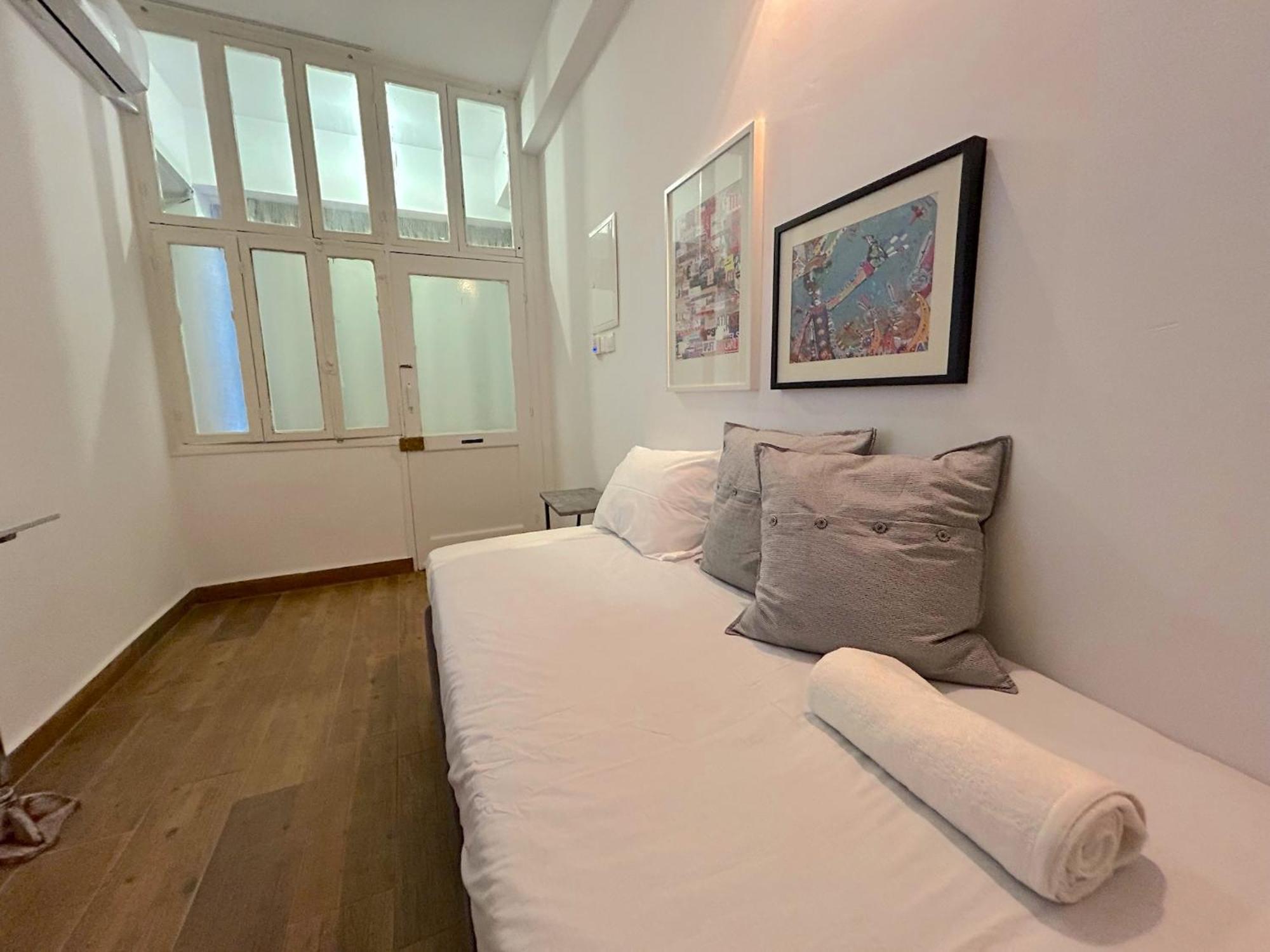 Queen Regina Suites By Platform 357 Nikosia Exterior foto